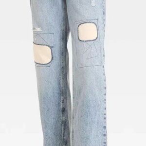 Universal Thread Distressed Jeans